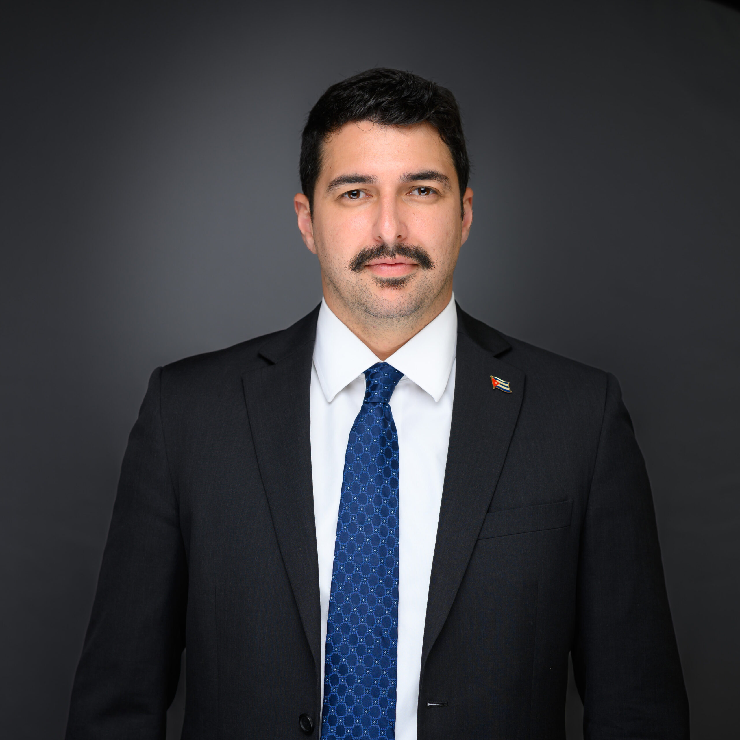 DANIEL CASTILLA ESQ.